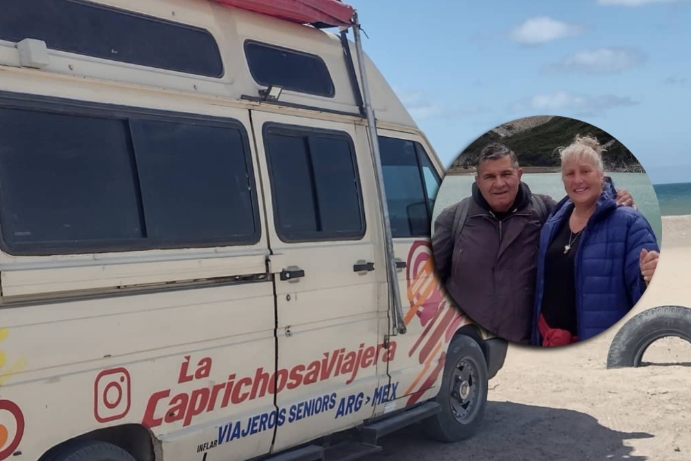 'La Caprichosa' es la unidad en la que los abuelitos argentinos buscan llegar a Tulum, Quintana Roo 'La Caprichosa' es la unidad en la que los abuelitos argentinos buscan llegar a Tulum, Quintana Roo