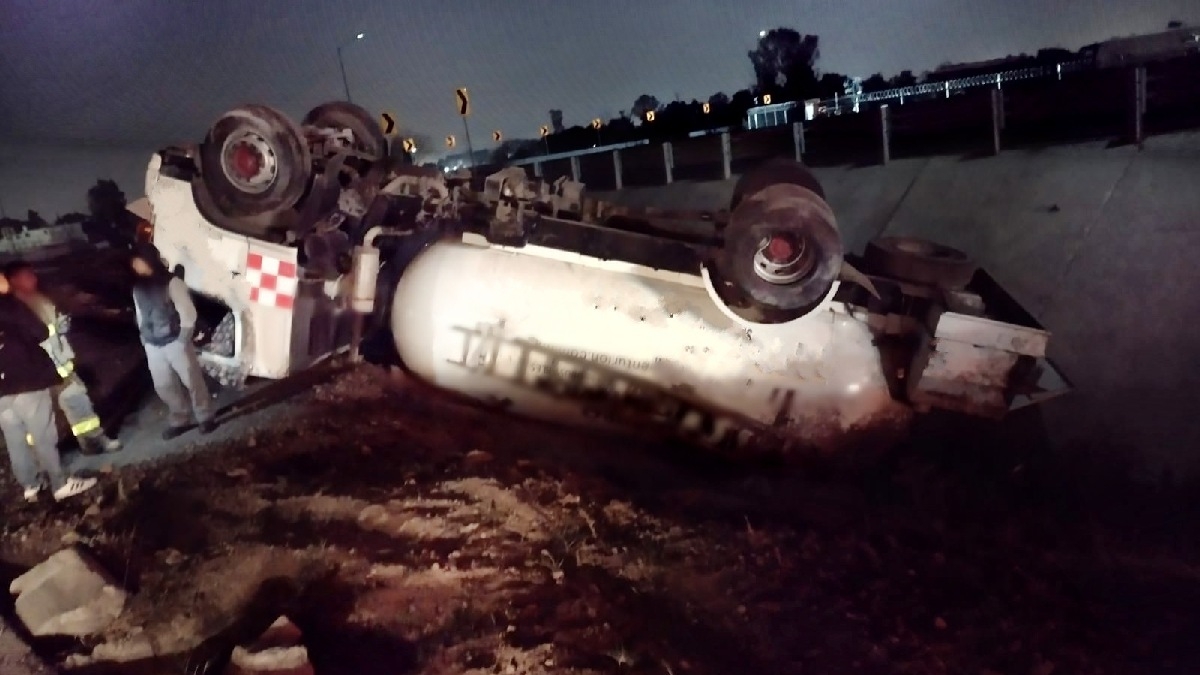 El accidente se registró alrededor de las 6:00 horas de este sábado. El accidente se registró alrededor de las 6:00 horas de este sábado.
