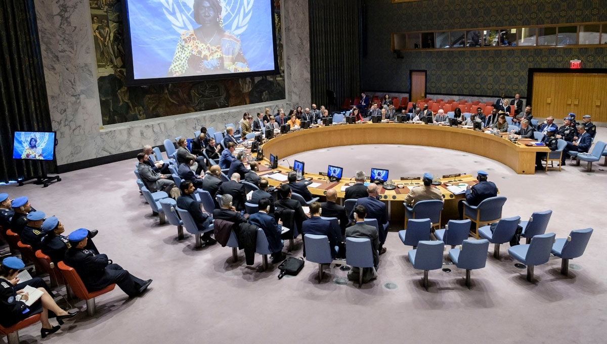 El proyecto de resolución de suspender la membresía de Rusia, se adoptó con 93 a favor