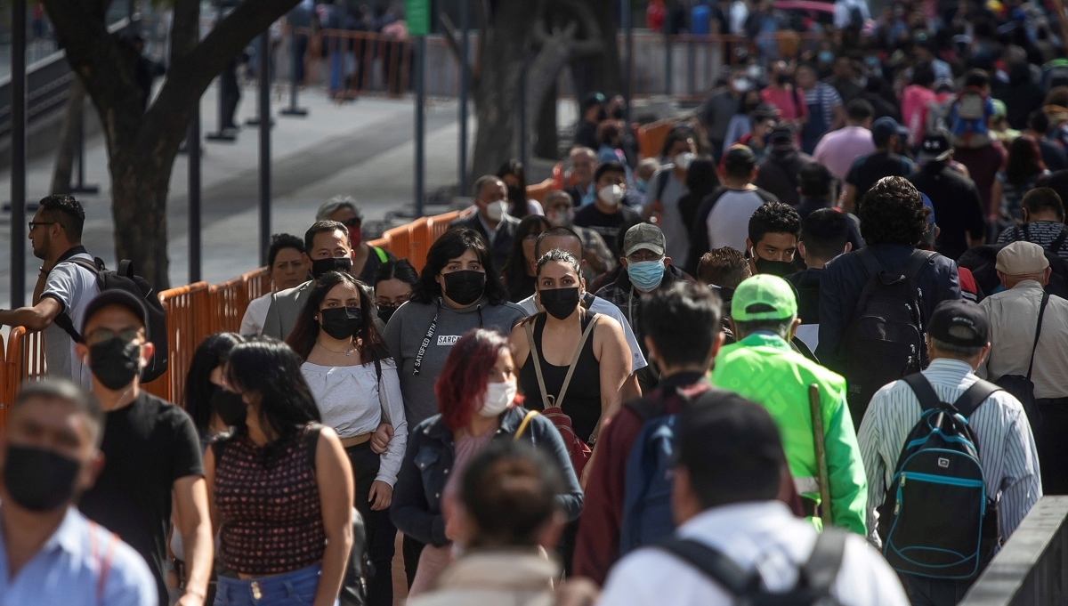 A partir de este lunes 16 estados de la República cambian a color verde, es decir que presentan riesgo bajos de contagios. Foto: EFE/Isaac Esquivel