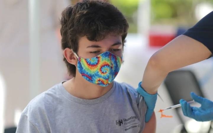Abren registro de vacuna de refuerzo para menores de 12 años con comorbilidades