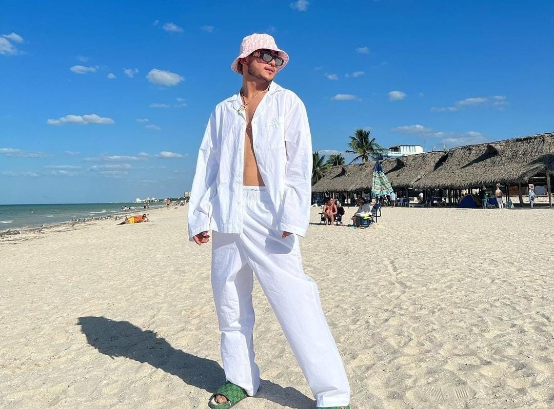 Rod Contreras paseó por las playas de Progreso