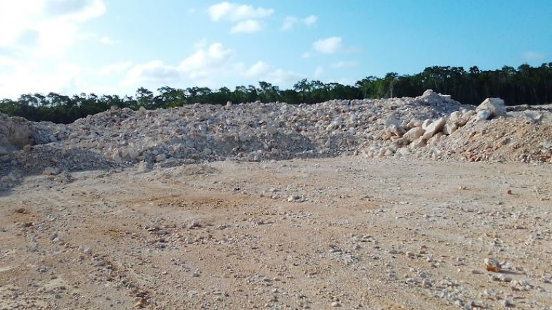 Tricoblocks opera en Playa del Carmen desde 2006, cuyos permisos se dieron bajo la Presidencia Municipal de Carlos Joaquín Tricoblocks opera en Playa del Carmen desde 2006, cuyos permisos se dieron bajo la Presidencia Municipal de Carlos Joaquín