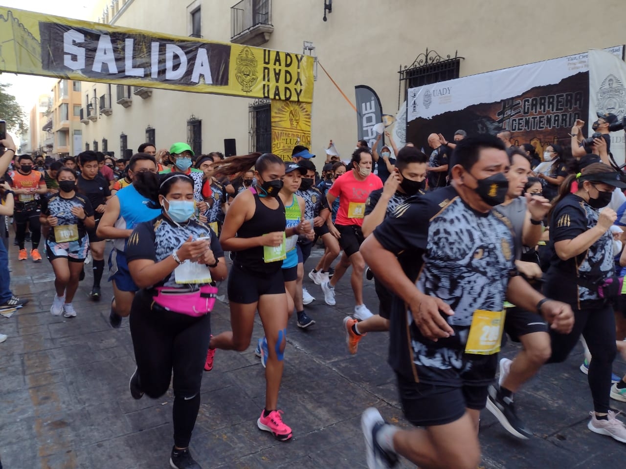 La carrera se vivió en un ambiente de fiesta y de música, donde los corredores pudieron convivir La carrera se vivió en un ambiente de fiesta y de música, donde los corredores pudieron convivir