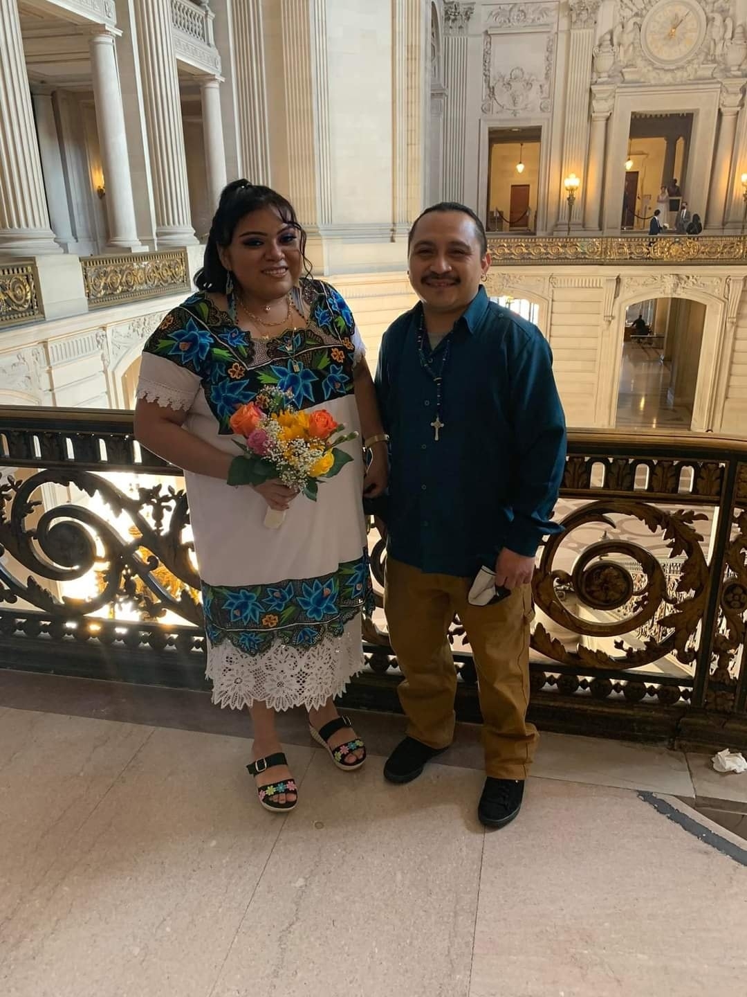 La pareja se mostró feliz de su enlace matrimonial