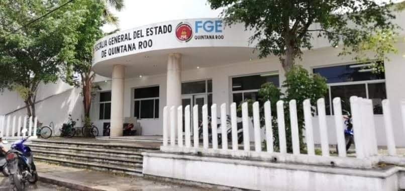 El detenido fue trasladado a la FGE Quintana Roo en Cozumel, en espera de definir su situación legal El detenido fue trasladado a la FGE Quintana Roo en Cozumel, en espera de definir su situación legal