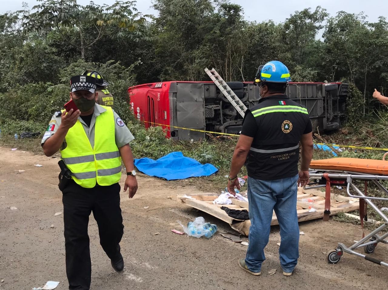 Hasta el momento se desconoce lo que causó el accidente Hasta el momento se desconoce lo que causó el accidente