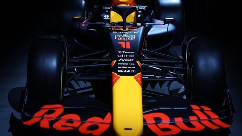 Red Bull Racing presentó oficialmente su nuevo RB18 para la temporada 2022 de F1. Red Bull Racing presentó oficialmente su nuevo RB18 para la temporada 2022 de F1.