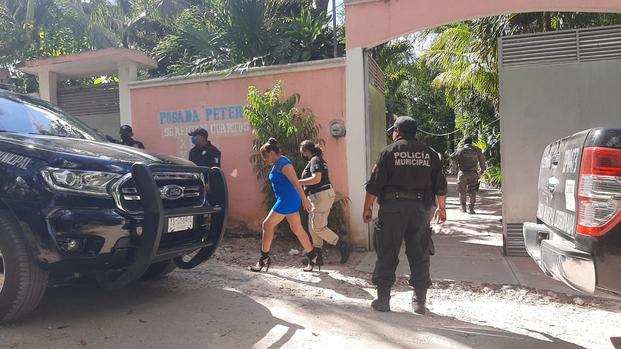 Las mujeres fueron llevadas a los separos mientras se decide su situación jurídica