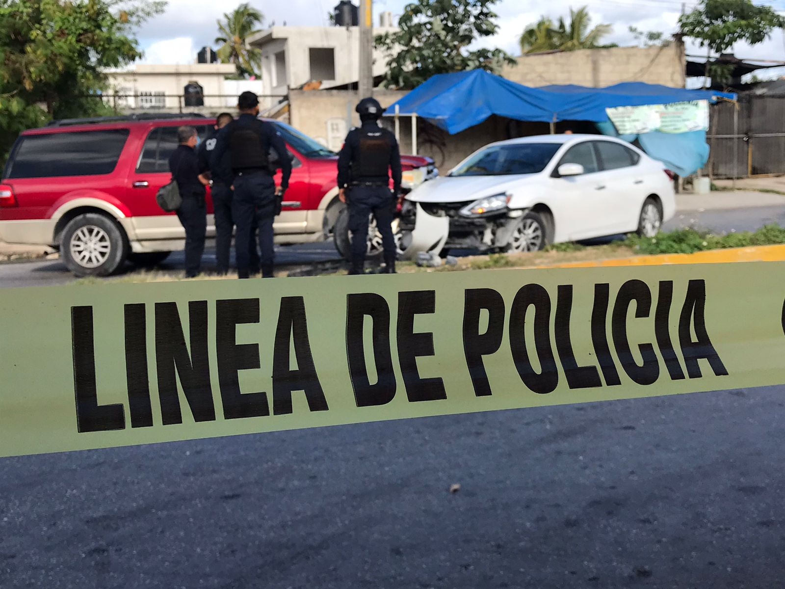 Policías y otras corporaciones de seguridad montaron un operativo de búsqueda en la Región 510 de Cancún tras el reporte de detonaciones de arma de fuego Policías y otras corporaciones de seguridad montaron un operativo de búsqueda en la Región 510 de Cancún tras el reporte de detonaciones de arma de fuego