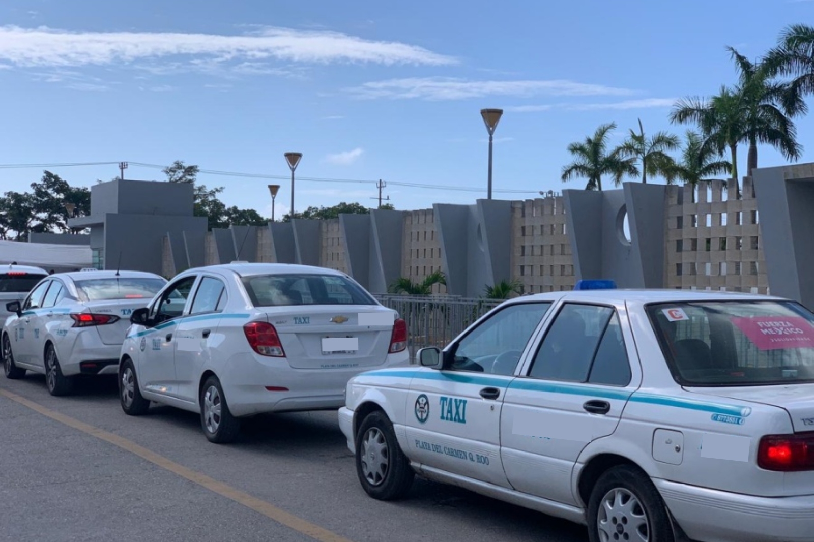 El taxista hallado muerto en Tulum pertenecía al Sindicato de Playa del Carmen, por lo que sospechan que fue un asalto