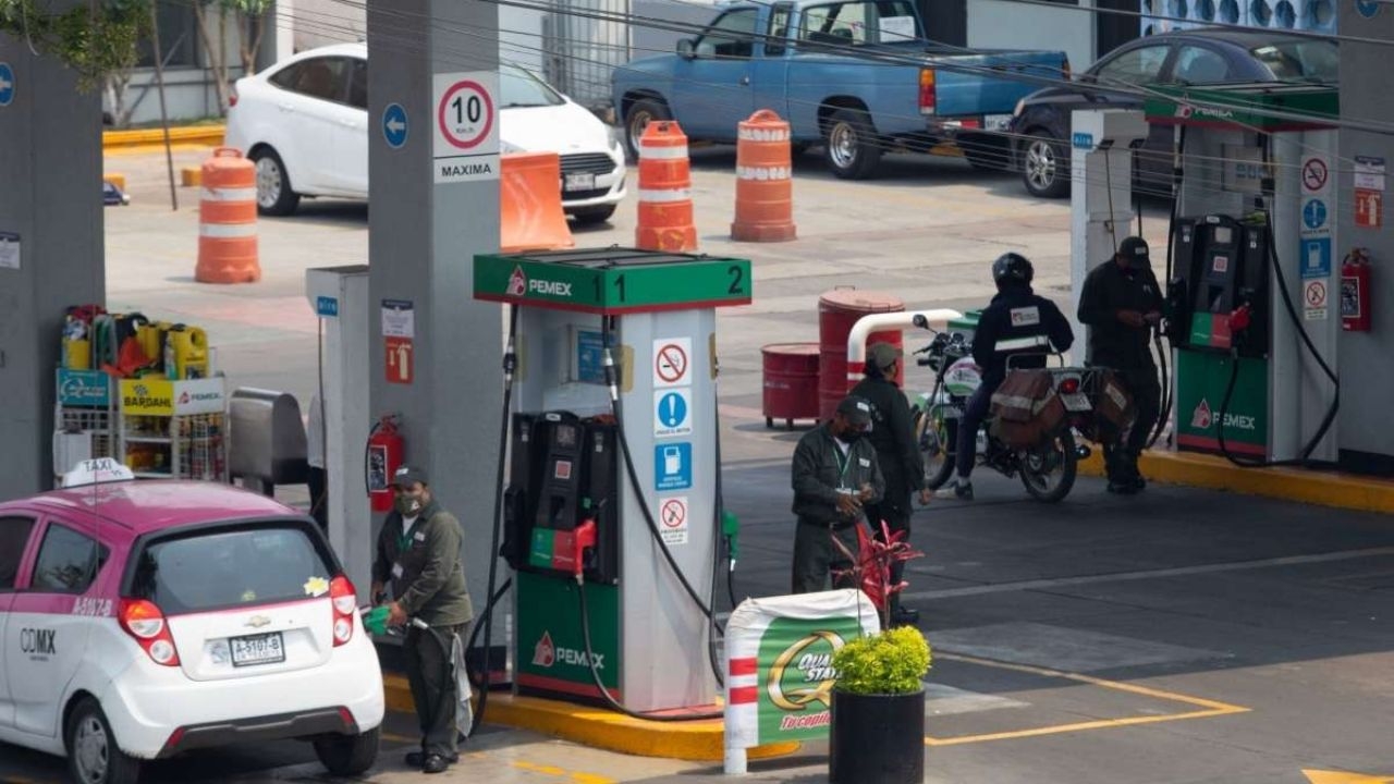 El estímulo fiscal para la cuota del impuesto especial sobre producción y servicios (IEPS) a las gasolinas y el diésel será del 100%