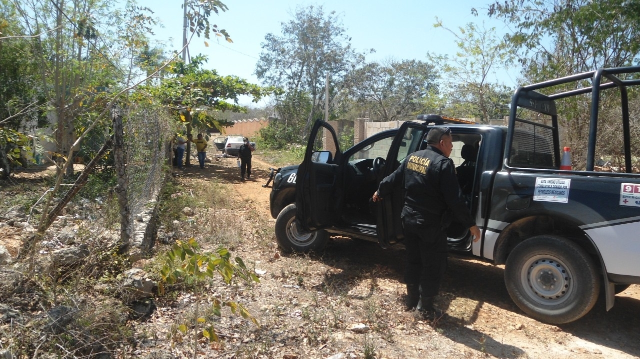 Al sitio arribaron autoridades para acordonar la zona y levantar el cadáver Al sitio arribaron autoridades para acordonar la zona y levantar el cadáver