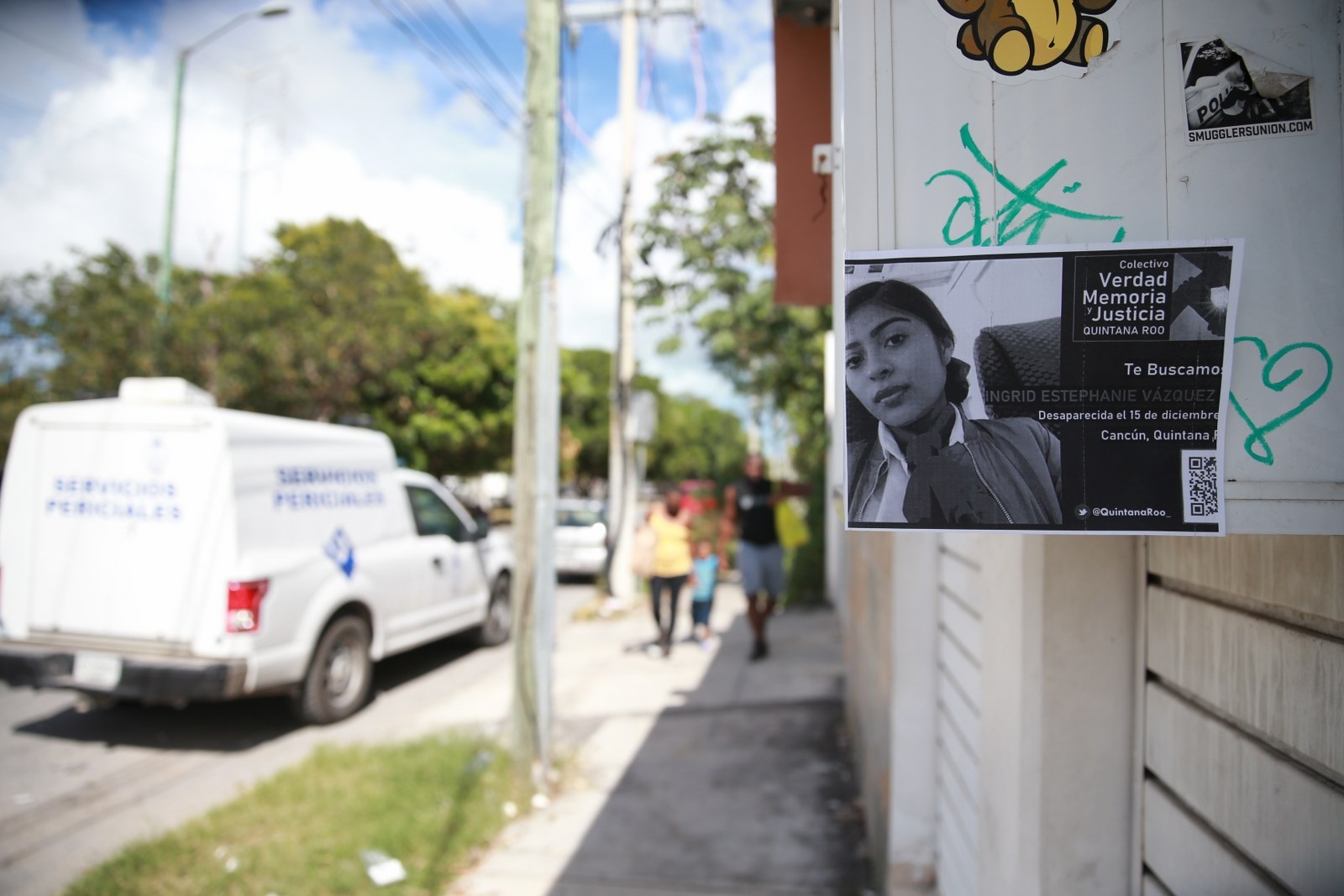 Para los padres de familia que buscan a sus familiares ha sido un verdadero viacrucis, ya que no sólo enfrentan al tortuguismo de las autoridades, sino a la inseguridad Para los padres de familia que buscan a sus familiares ha sido un verdadero viacrucis, ya que no sólo enfrentan al tortuguismo de las autoridades, sino a la inseguridad