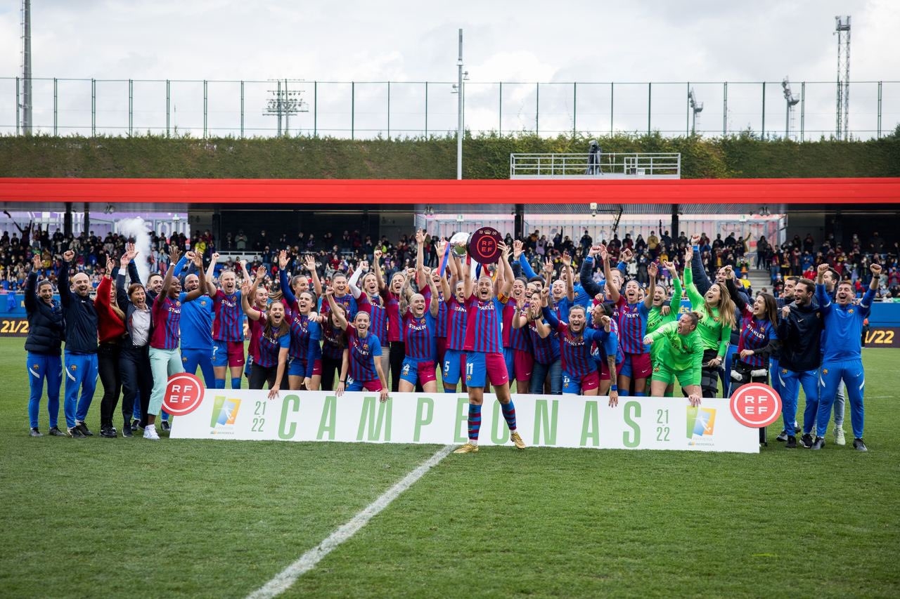 Las campeonas logran un torneo perfecto en España