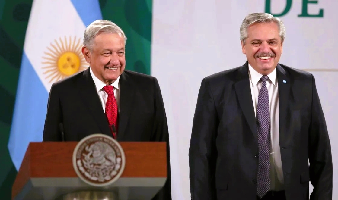 En la carta, Fernández incluye una invitación a AMLO para que visite Aergentina. Foto: Reuters