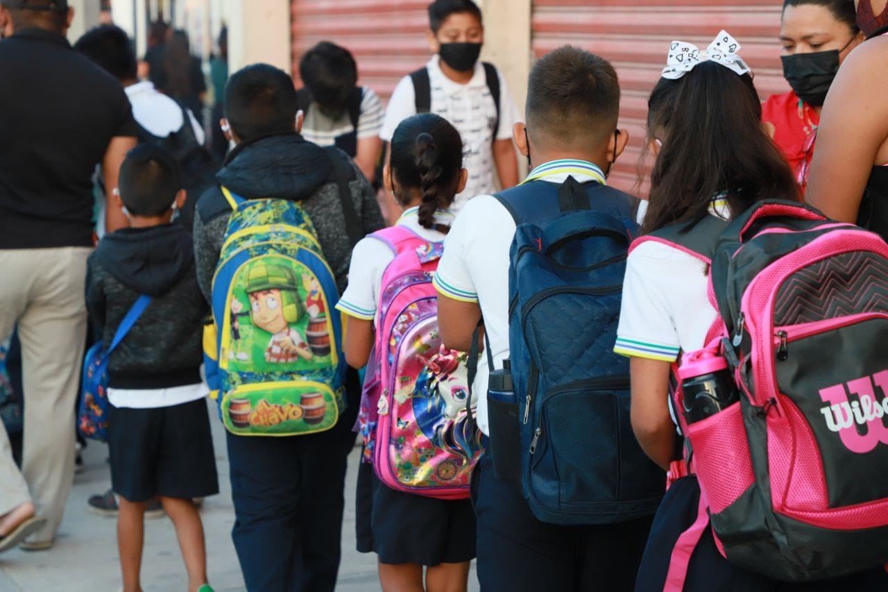 Se estima que el 90% de la matrícula llegó a las aulas este lunes