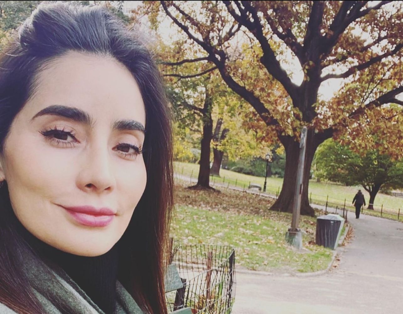 Paola Nuñez cada día se pone más y más guapa aunque cabe mencionar que los años no pasan por ella ya que luce más joven y radiante que nunca.