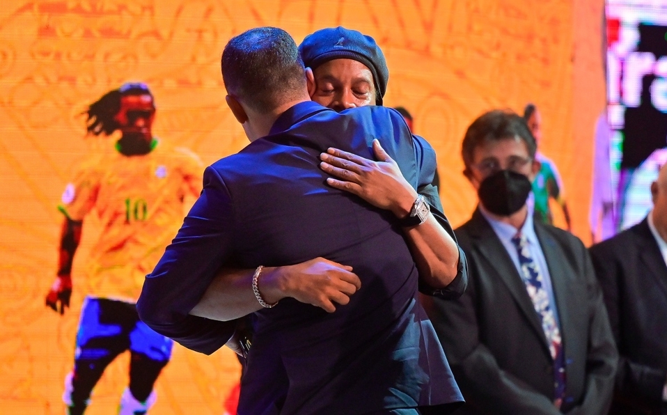 El ex futbolista mexicano dedicó unas palabras a Ronaldinho en el Salón de la Fama en Pachuca