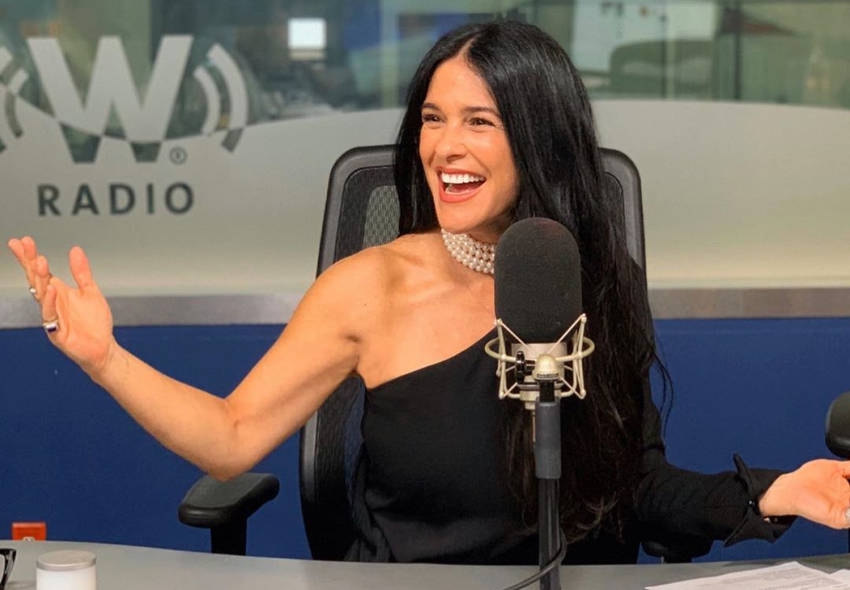 Martha Debayle presenta a su suegra