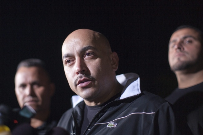 Lupillo Rivera se molestó porque Lavalle habló sobre su esposa. Foto: Especial