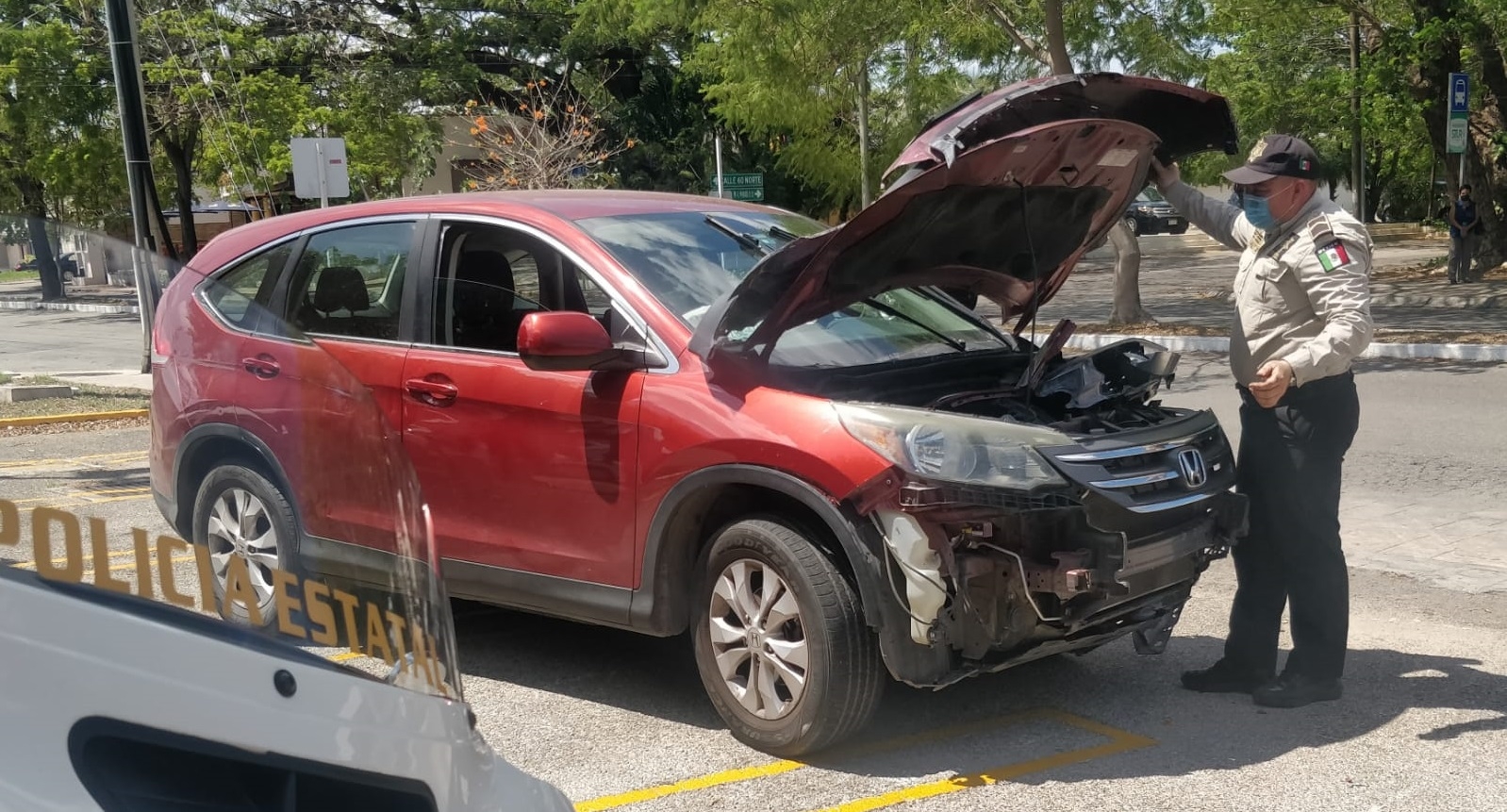 La conductora no salió lesionada en el percance La conductora no salió lesionada en el percance