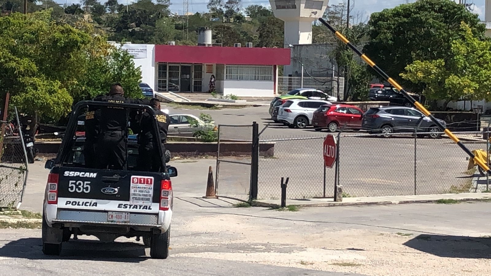 Autoridades federales ya esperaban al hombre en la calle Autoridades federales ya esperaban al hombre en la calle
