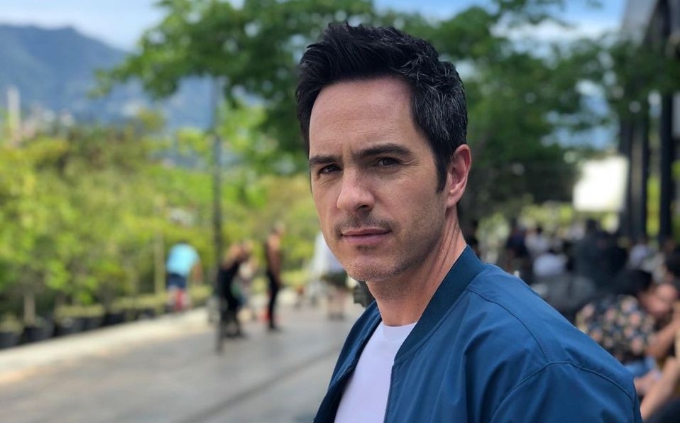 Mauricio Ochmann fue dado en adopción por su madre biológica y así lo agradece Mauricio Ochmann fue dado en adopción por su madre biológica y así lo agradece