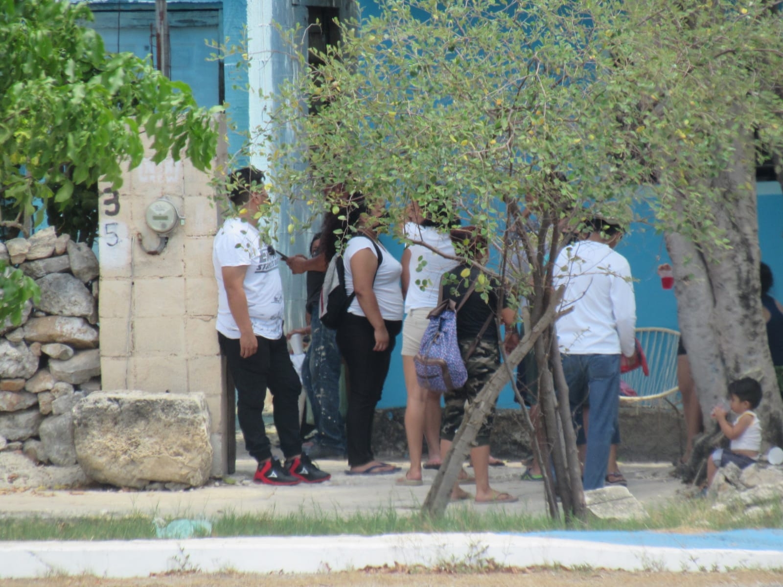 La familia se encontraba desconsolada por lo ocurrido con el joven La familia se encontraba desconsolada por lo ocurrido con el joven