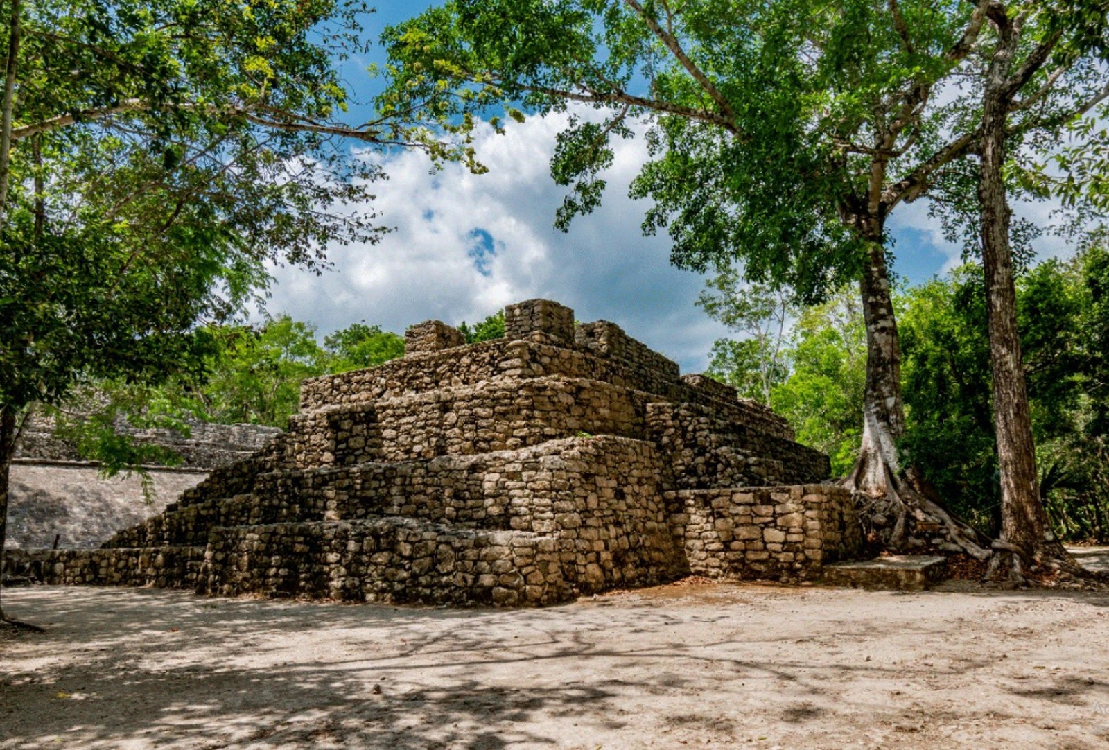 El INAH indicó que se aplicarán medidas sanitarias para el acceso de visitantes en las 12 zonas arqueológicas que se abren este 21 de marzo