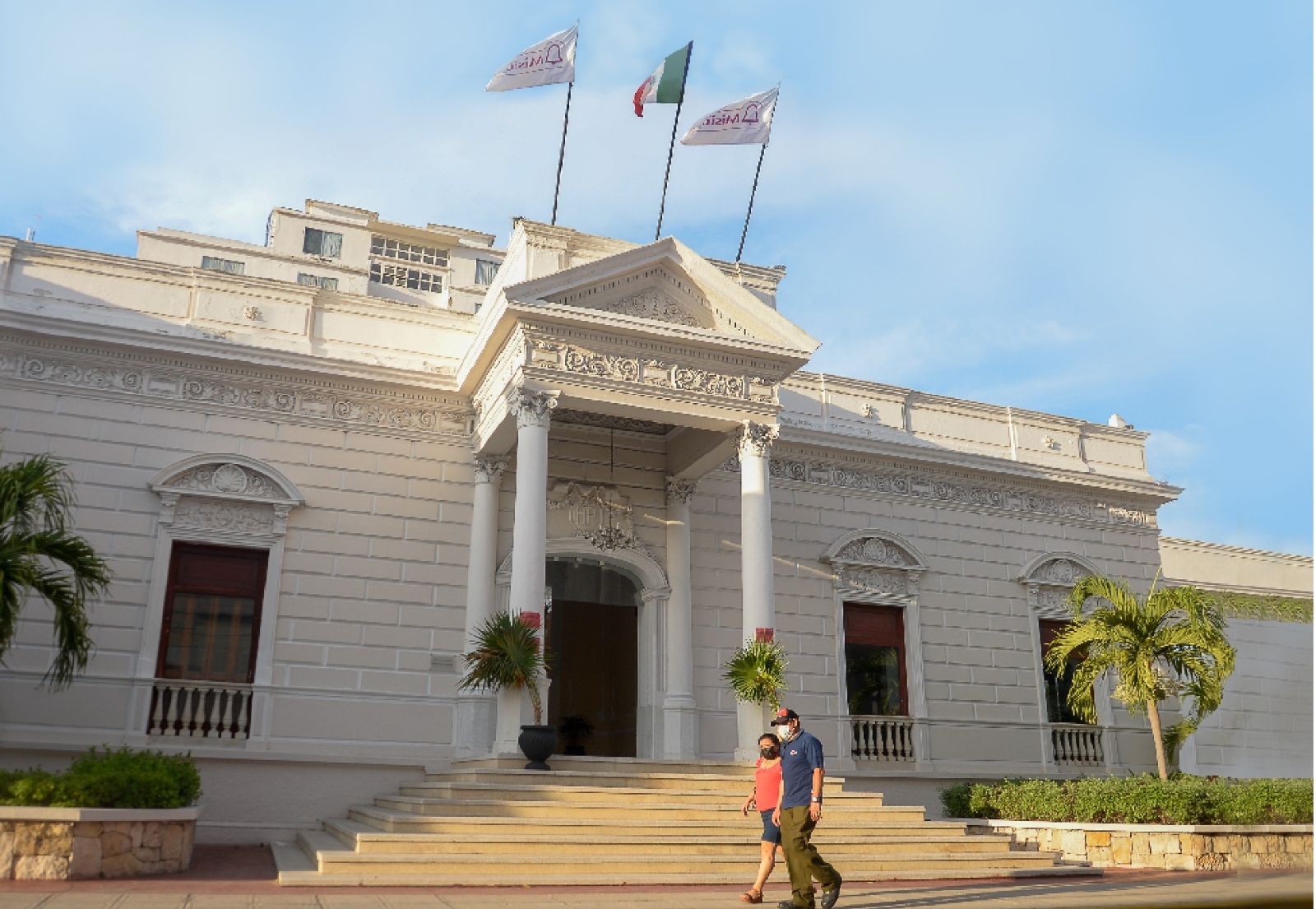 El edificio es una casona ubicada en el corazón de la ciudad y es considerado Patrimonio Histórico y corre el peligro de deterioro