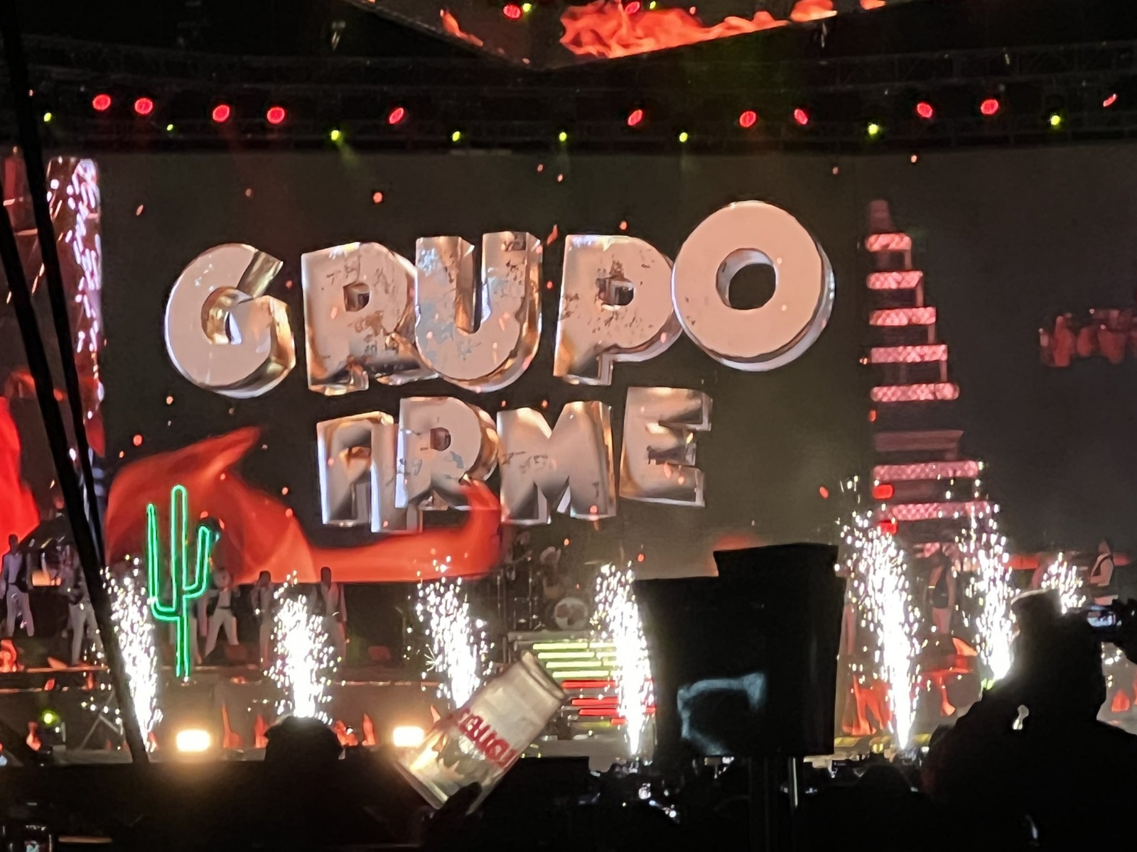 La banda presentó más de 20 canciones en su primer concierto en el Foro Sol de la Ciudad de México La banda presentó más de 20 canciones en su primer concierto en el Foro Sol de la Ciudad de México