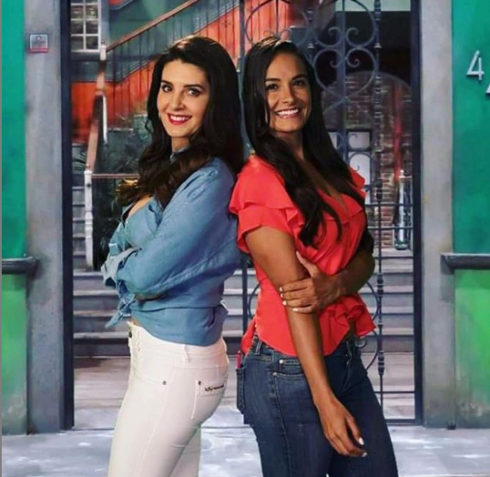 La protagonista de la serie de televisión compartió una fotografía en redes sociales