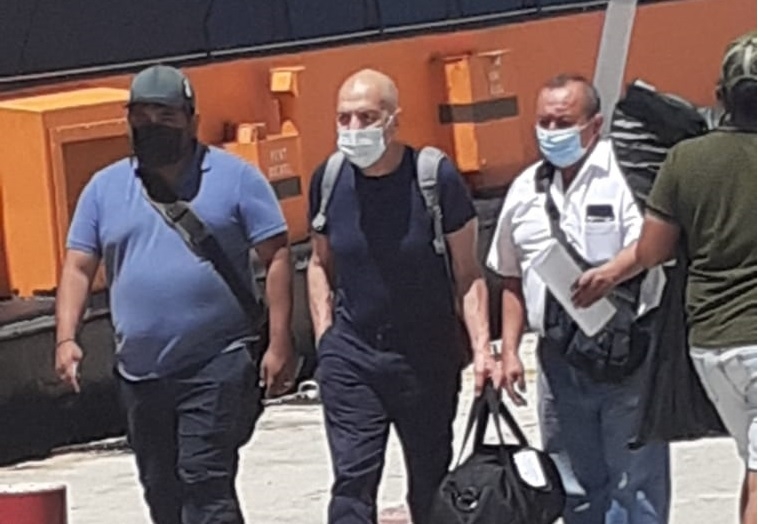 El extranjero pretendía salir en un vuelo desde Cozumel