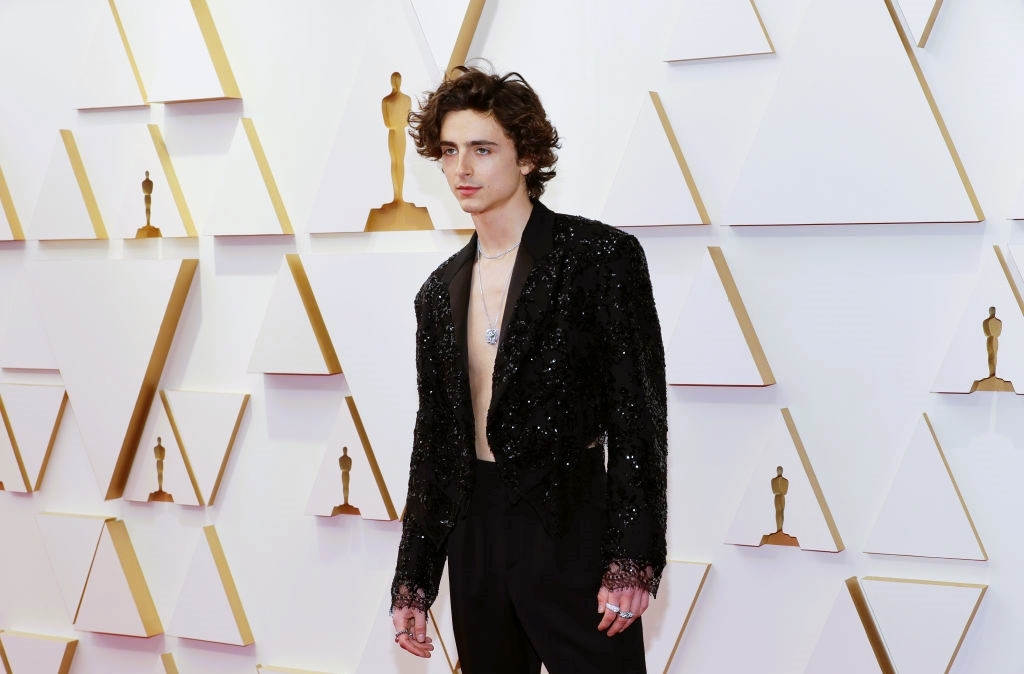 Timothee Chalamet lució un atuendo muy original. Foto: Getty Images