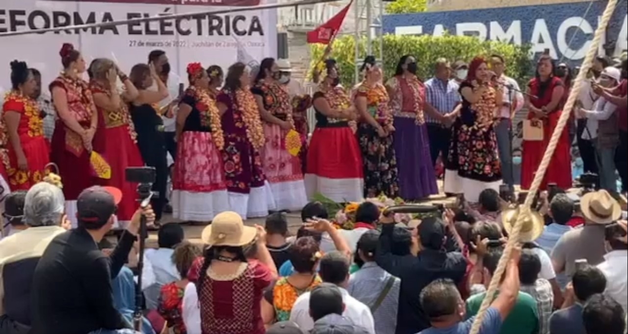 La gobernadora acudió a Oaxaca