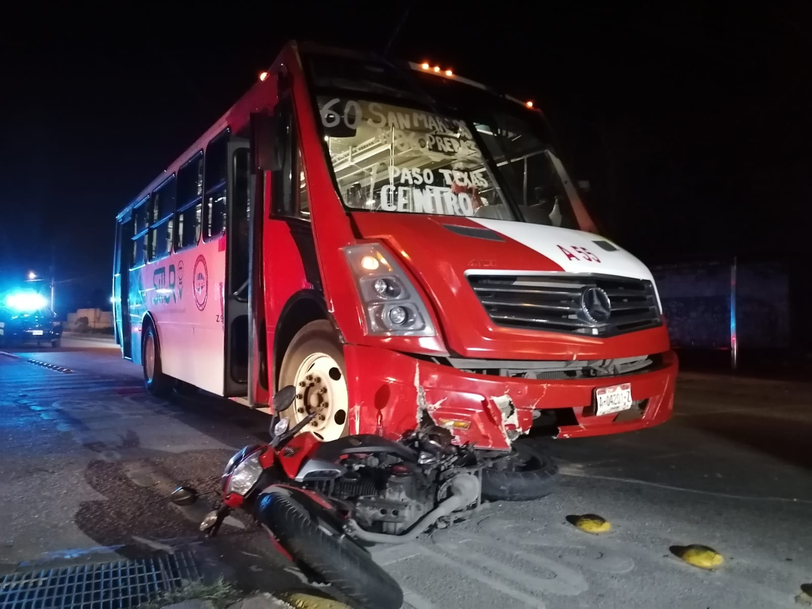 El motociclista fue trasladado al hospital El motociclista fue trasladado al hospital