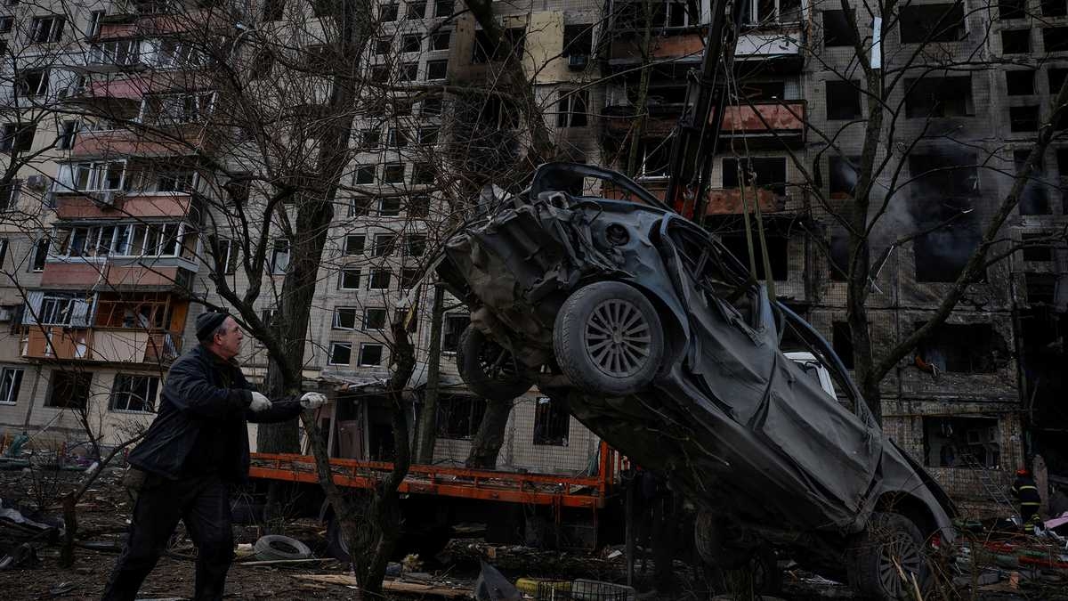 Al menos siete muertos y 22 heridos en un bombardeo de las tropas rusas en la ciudad de Mikolaiv Al menos siete muertos y 22 heridos en un bombardeo de las tropas rusas en la ciudad de Mikolaiv