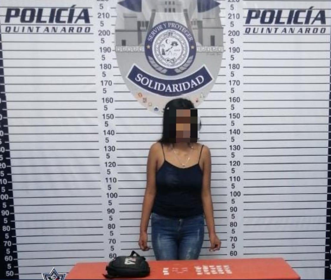 La menor fue llevada a la FGE Quintana Roo en Playa del Carmen para definir su situación legal tras hallársele drogas