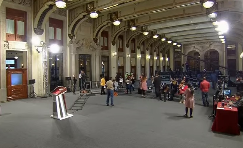 Reporteros tuvieron que desalojar el Palacio Nacional tras la alerta sísmica en la CDMX