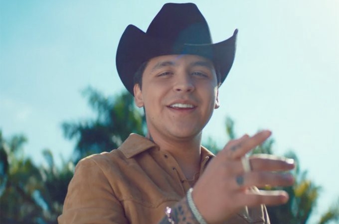 Durante un encuentro con sus fans, Christian Nodal sigue con sus planes de tener una bebé y reveló cómo le pondrá