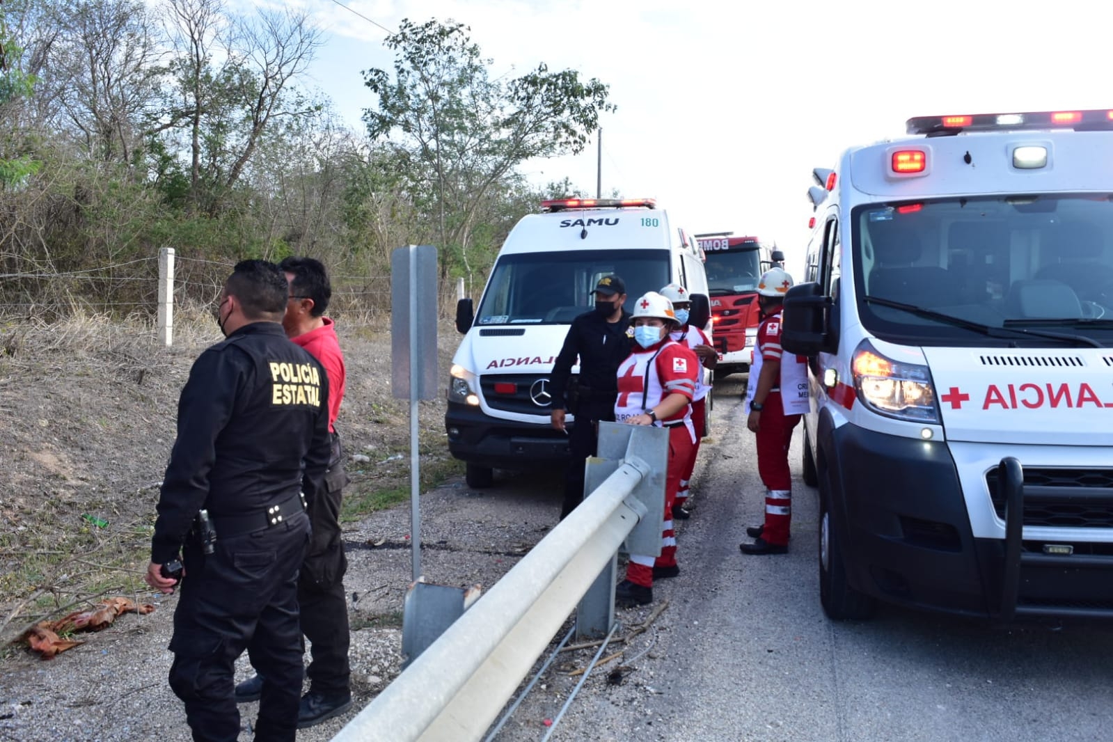 Las ambulancias llegaron, pero nada pudieron hacer Las ambulancias llegaron, pero nada pudieron hacer