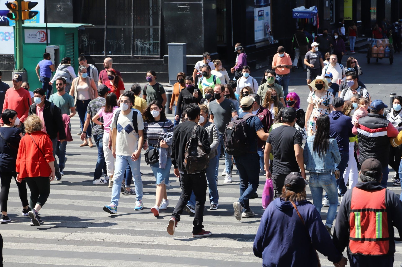 A partir del lunes, el semáforo COVID en CDMX regresa al color verde, informaron autoridades de la capital. A partir del lunes, el semáforo COVID en CDMX regresa al color verde, informaron autoridades de la capital.
