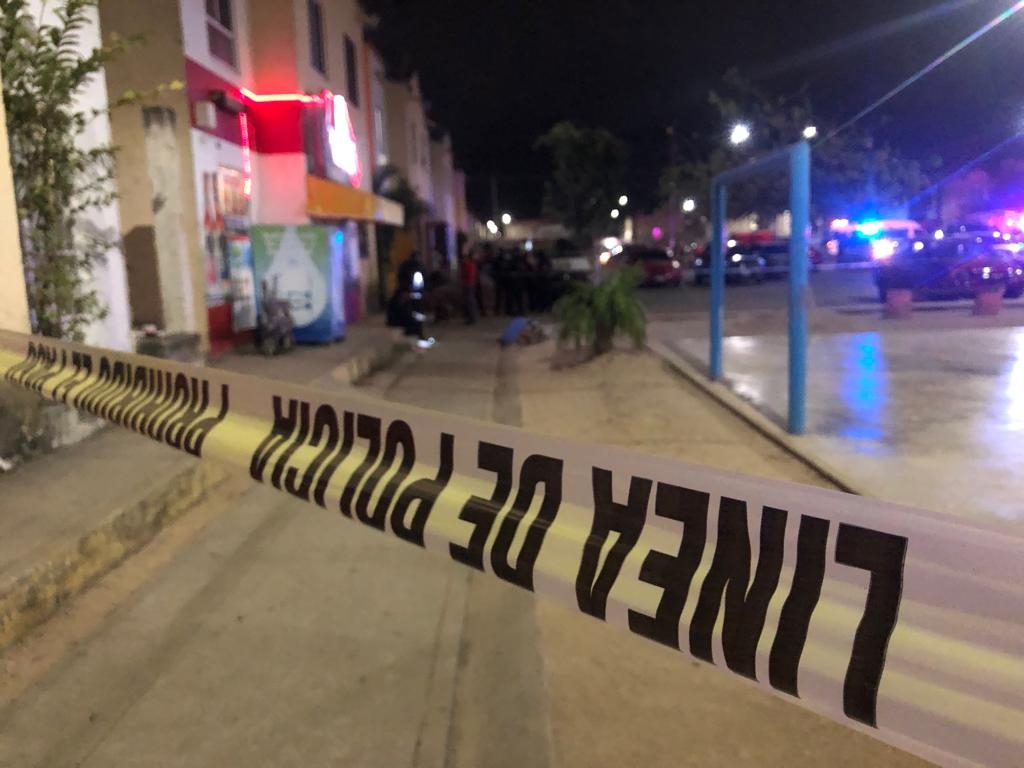 Al reporte de una persona herida por proyectil de arma de fuego, acudieron elementos de la Policía Quintana Roo Al reporte de una persona herida por proyectil de arma de fuego, acudieron elementos de la Policía Quintana Roo
