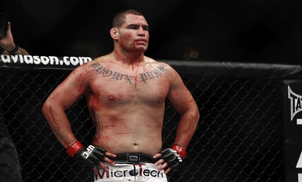 La leyenda de las artes marciales mixtas enfrenta 10 cargos penales La leyenda de las artes marciales mixtas enfrenta 10 cargos penales