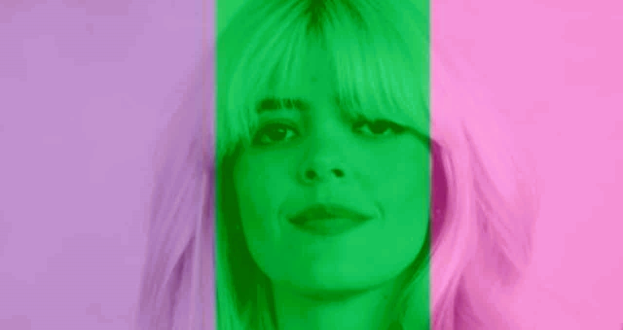 Fernanda Duddet propuso los creación de una nueva bandera feminista. Foto: Twitter @La_Duddet Fernanda Duddet propuso los creación de una nueva bandera feminista. Foto: Twitter @La_Duddet