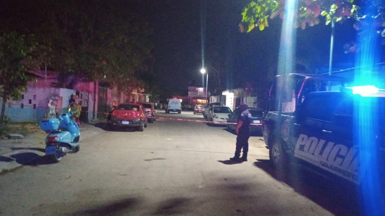 El hombre fue encontrado tirado en una calle del fraccionamiento Villamar I de Playa del Carmen El hombre fue encontrado tirado en una calle del fraccionamiento Villamar I de Playa del Carmen