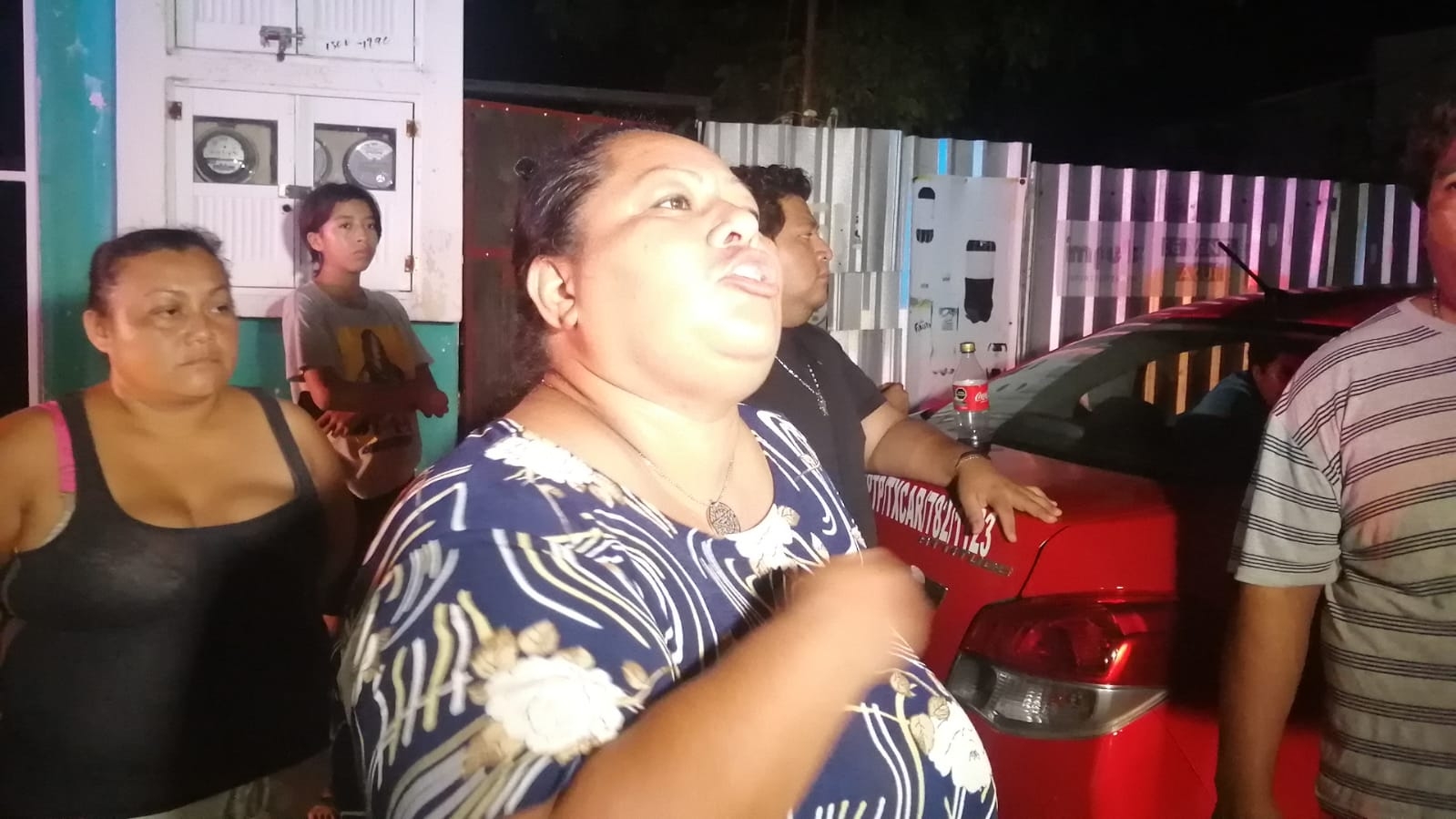 La madre del menor dio parte a las autoridades y sufrió una crisis nerviosa, por lo que fue atendida por paramédicos de la Cruz Roja La madre del menor dio parte a las autoridades y sufrió una crisis nerviosa, por lo que fue atendida por paramédicos de la Cruz Roja