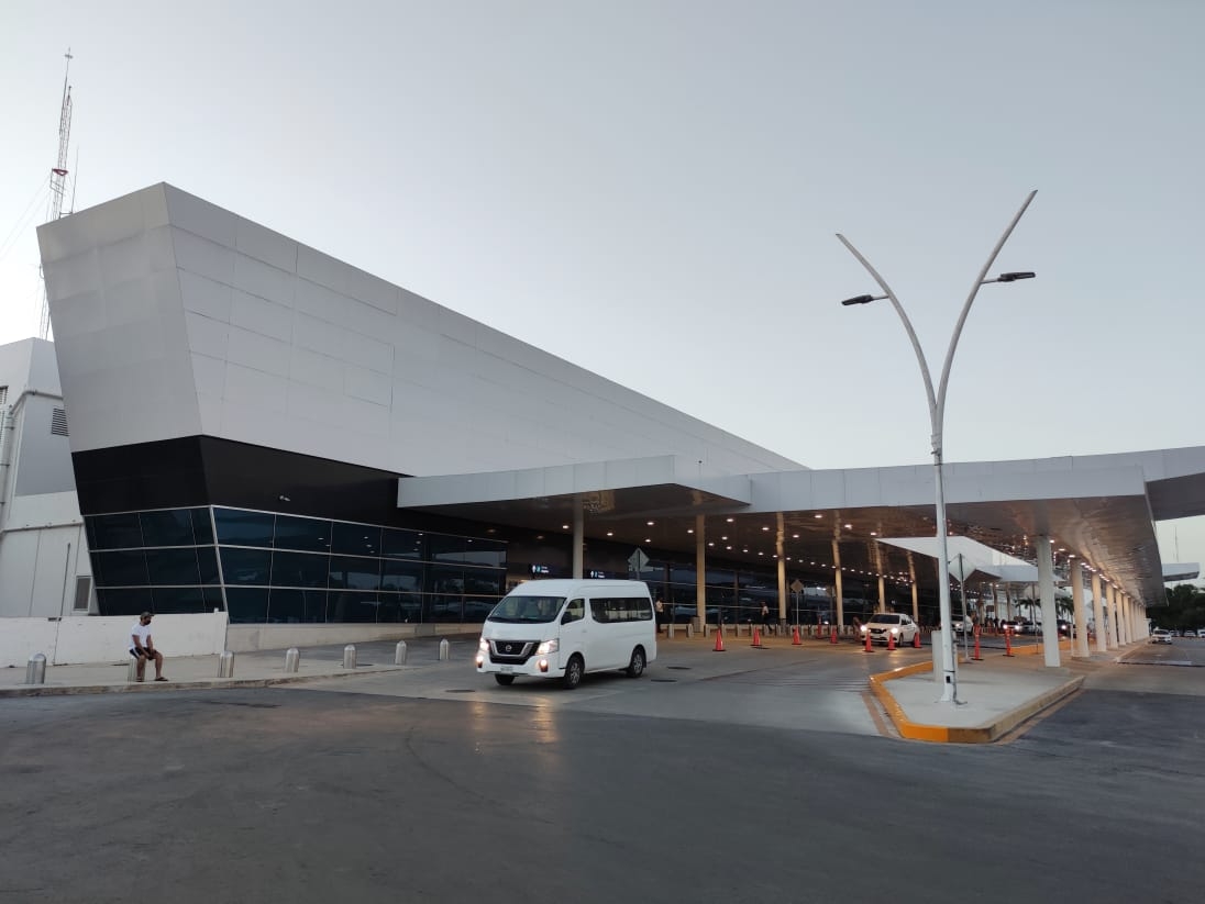 Una avioneta se habría accidentado al aterrizar en el aeropuerto de Mérida