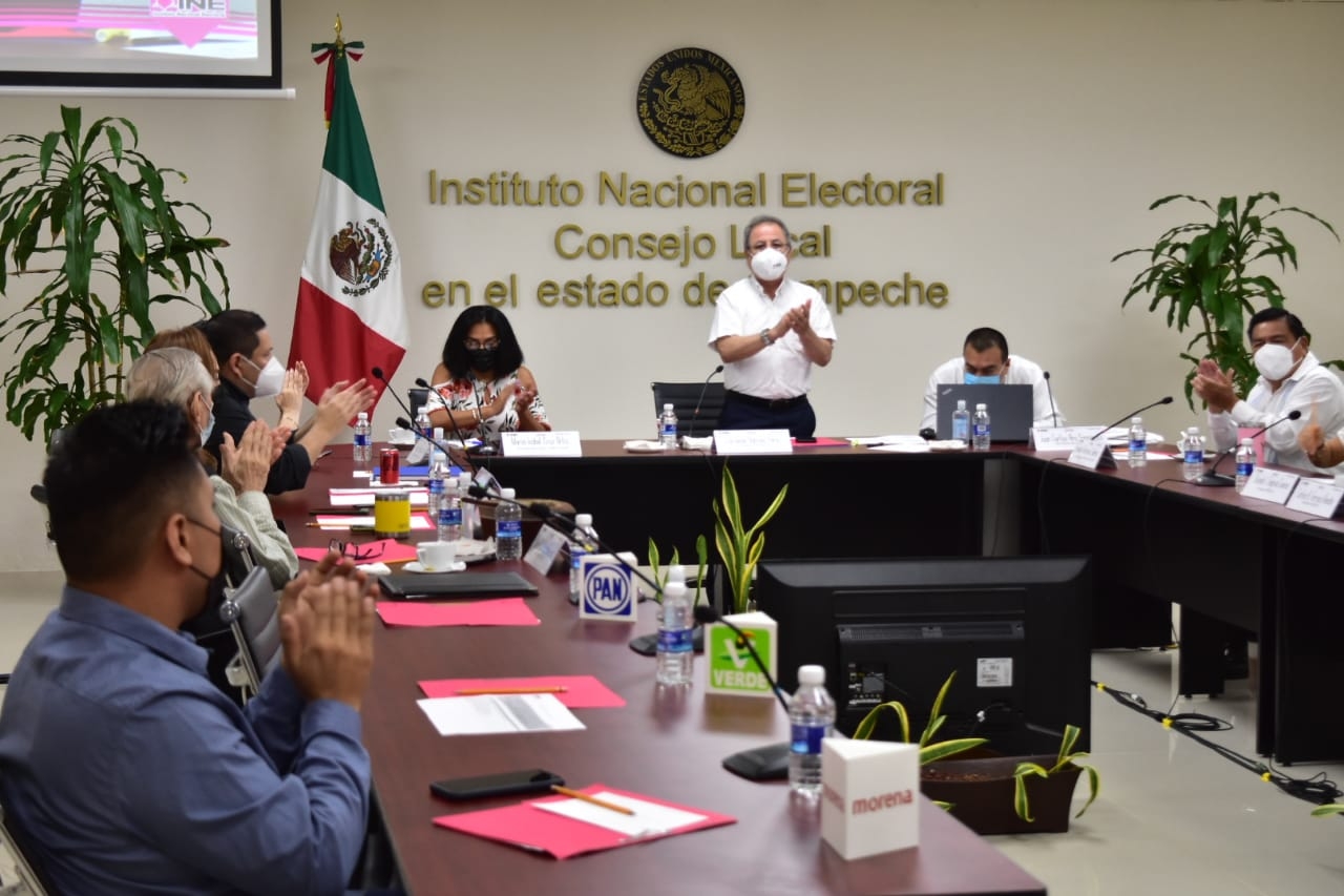 174 mil 865 ciudadanos dieron su respaldo al presidente Andrés Manuel López Obrador para que siga en el poder